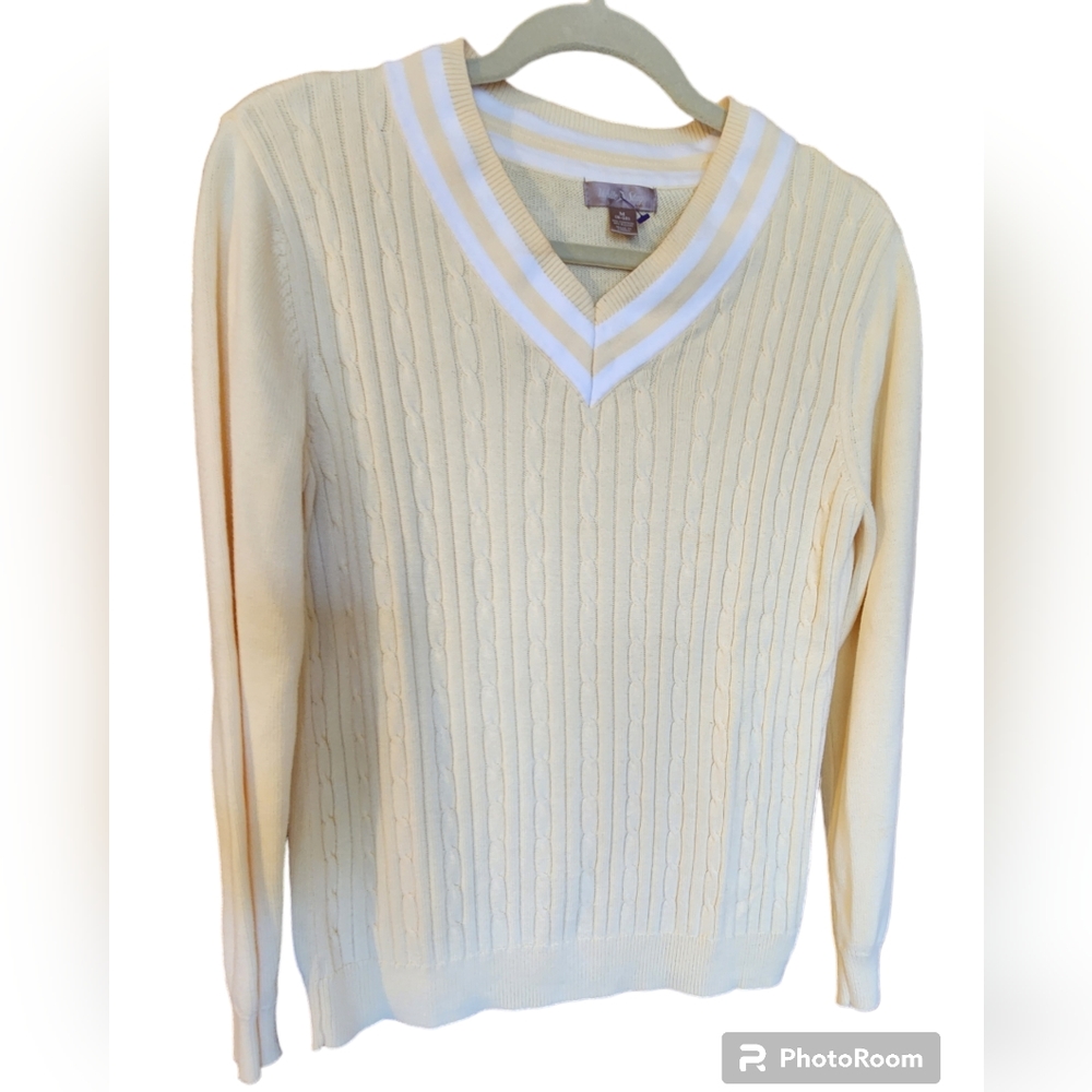 White Stag Medium Yellow& white light sweater